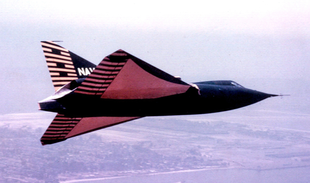 The XF2Y-1 Sea Dart in flight over San Diego (US Navy)